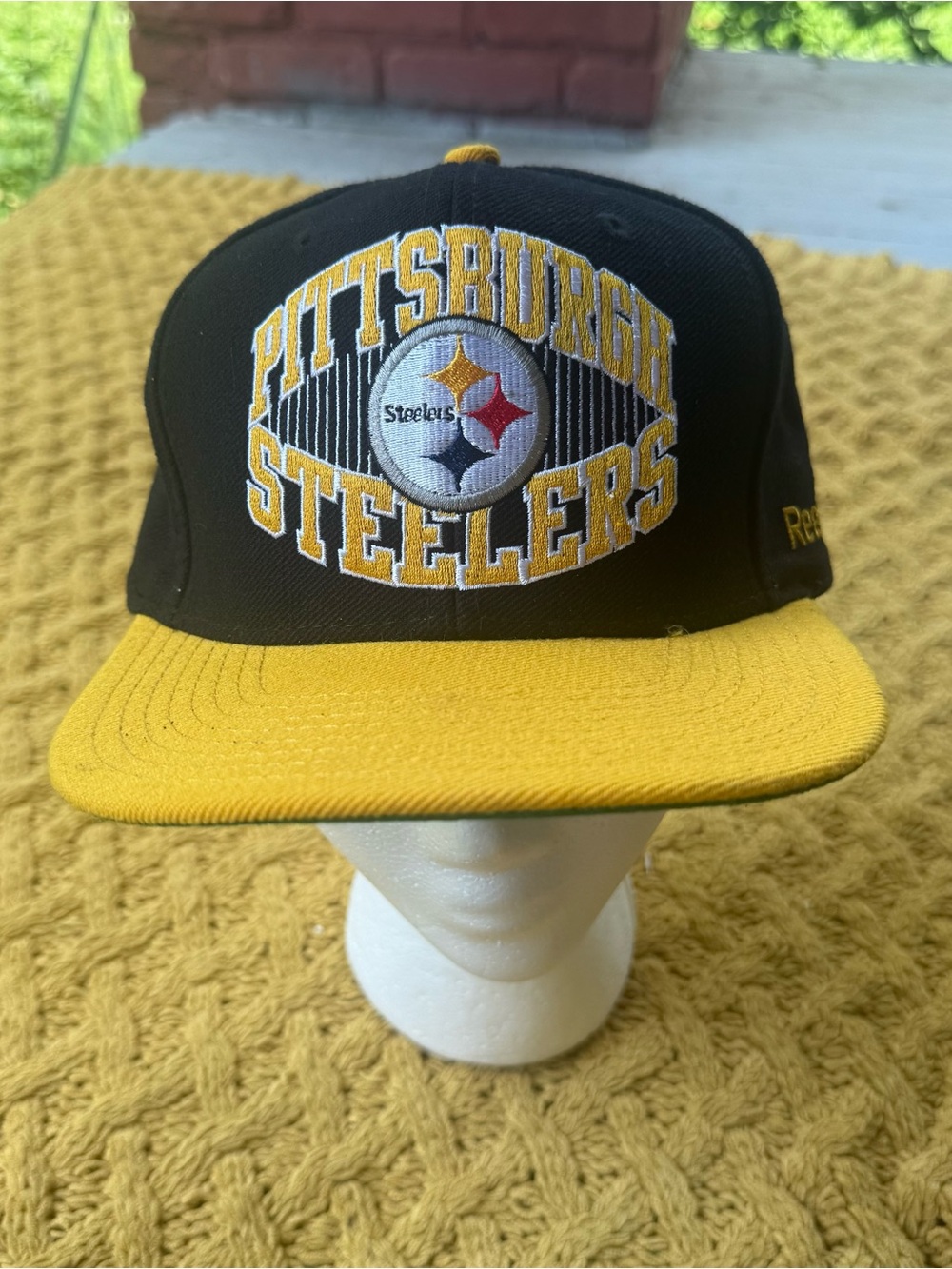 Pittsburgh Steelers Vintage Embroidered Black Yellow Reebok SnapBack Hat